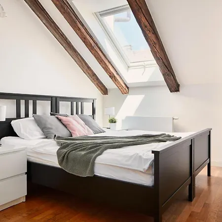 Days - Maisonette With Ac And 2 Bathrooms In New Town *