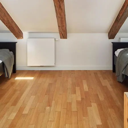 Days - Maisonette With Ac And 2 Bathrooms In New Town