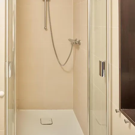 Days - Maisonette With Ac And 2 Bathrooms In New Town Appartamento *