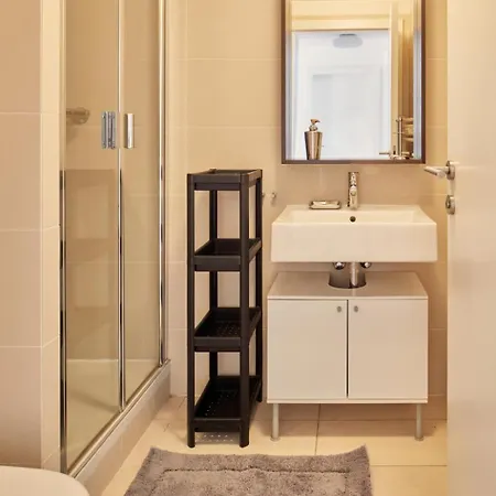 Appartamento Days - Maisonette With Ac And 2 Bathrooms In New Town Praga